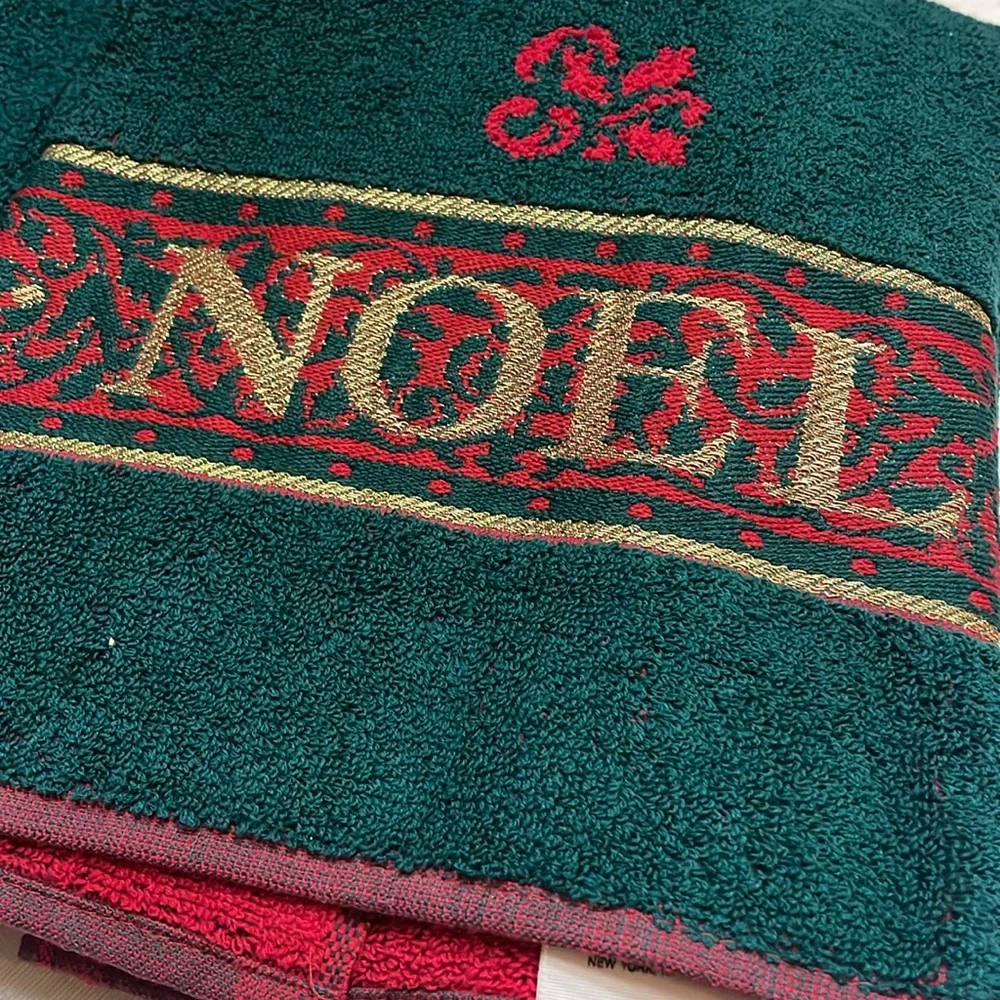 VINTAGE - Fieldcrest Holiday NOEL Bath & Hand Towel